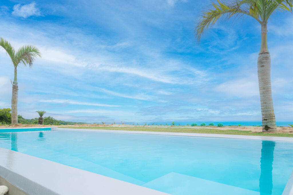 ビリーブ　プール